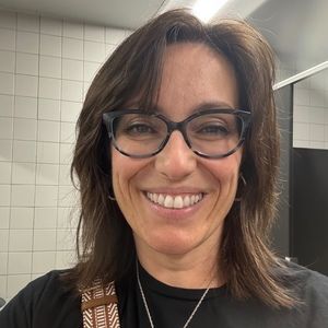 Meet your Posher, Lorena